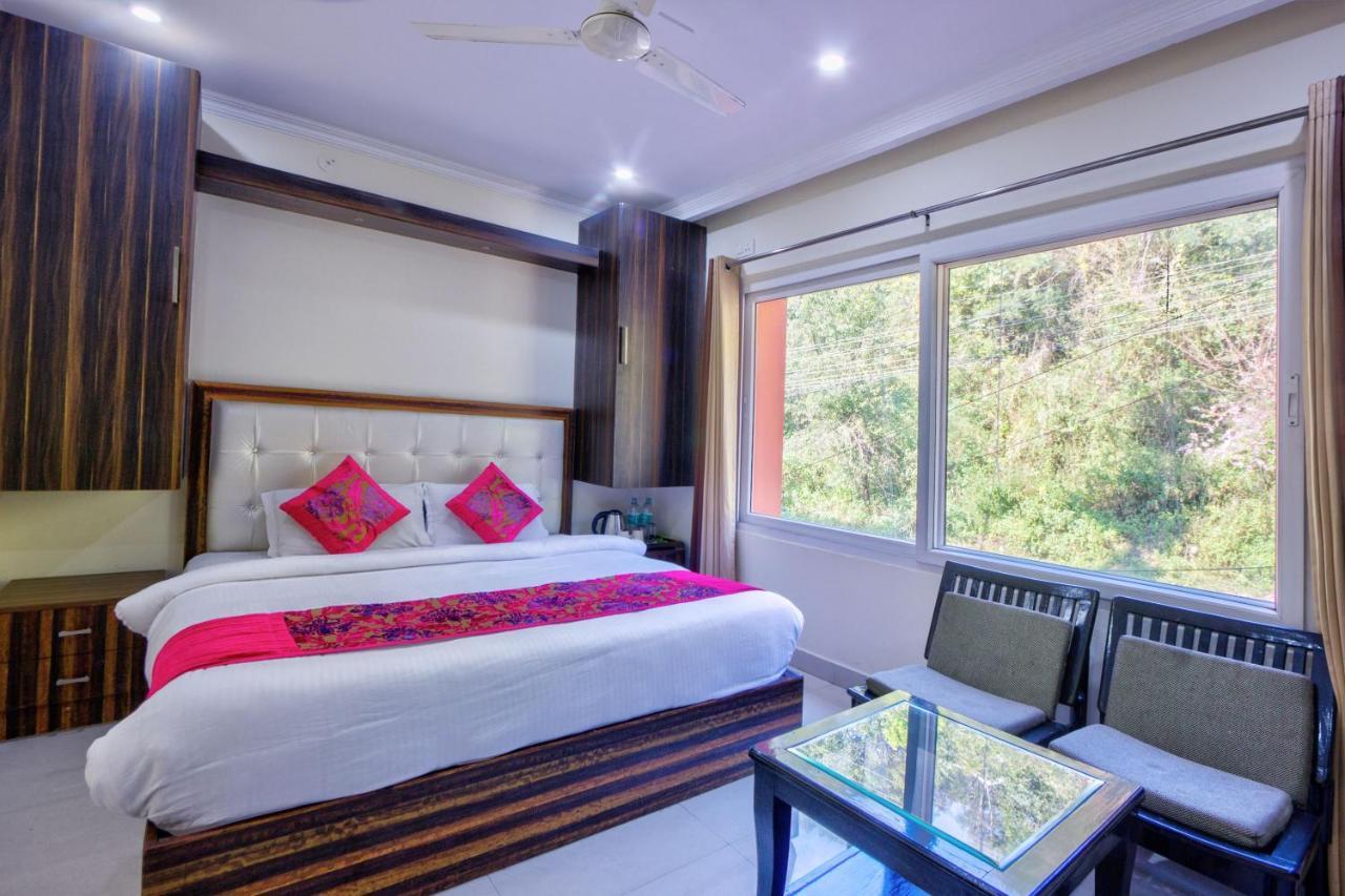 Hotel Bliss Valley Dharamshala - Beautiful View Of Mountains From Rooms Buitenkant foto